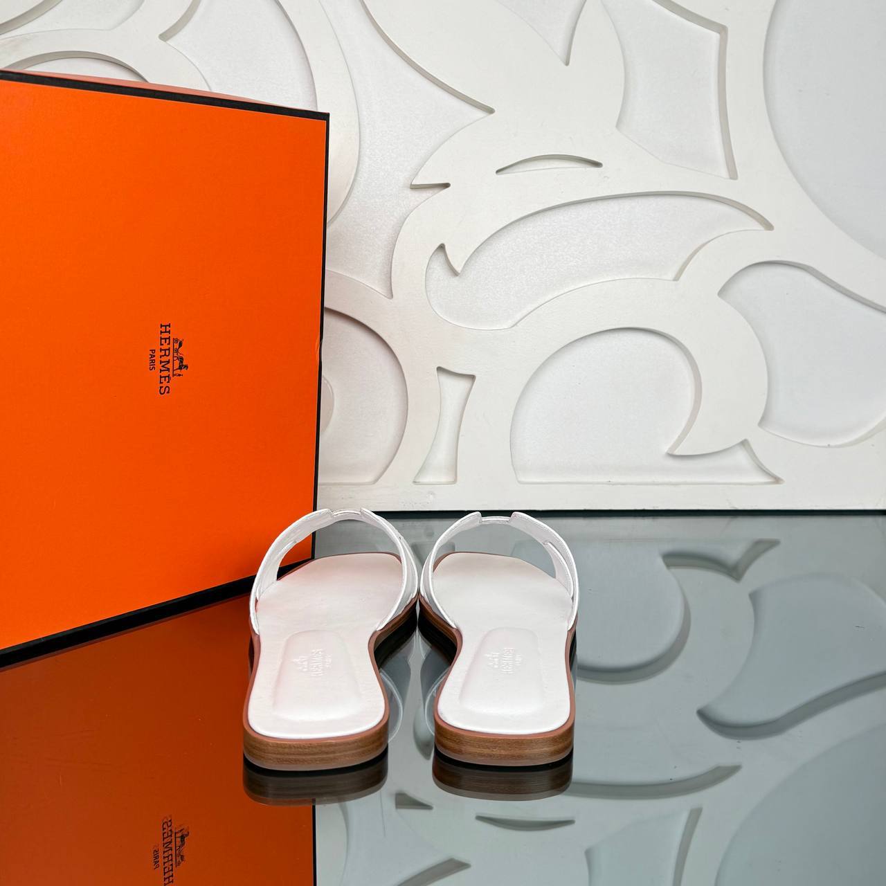 Brkin 35 Bag and Slipper Set