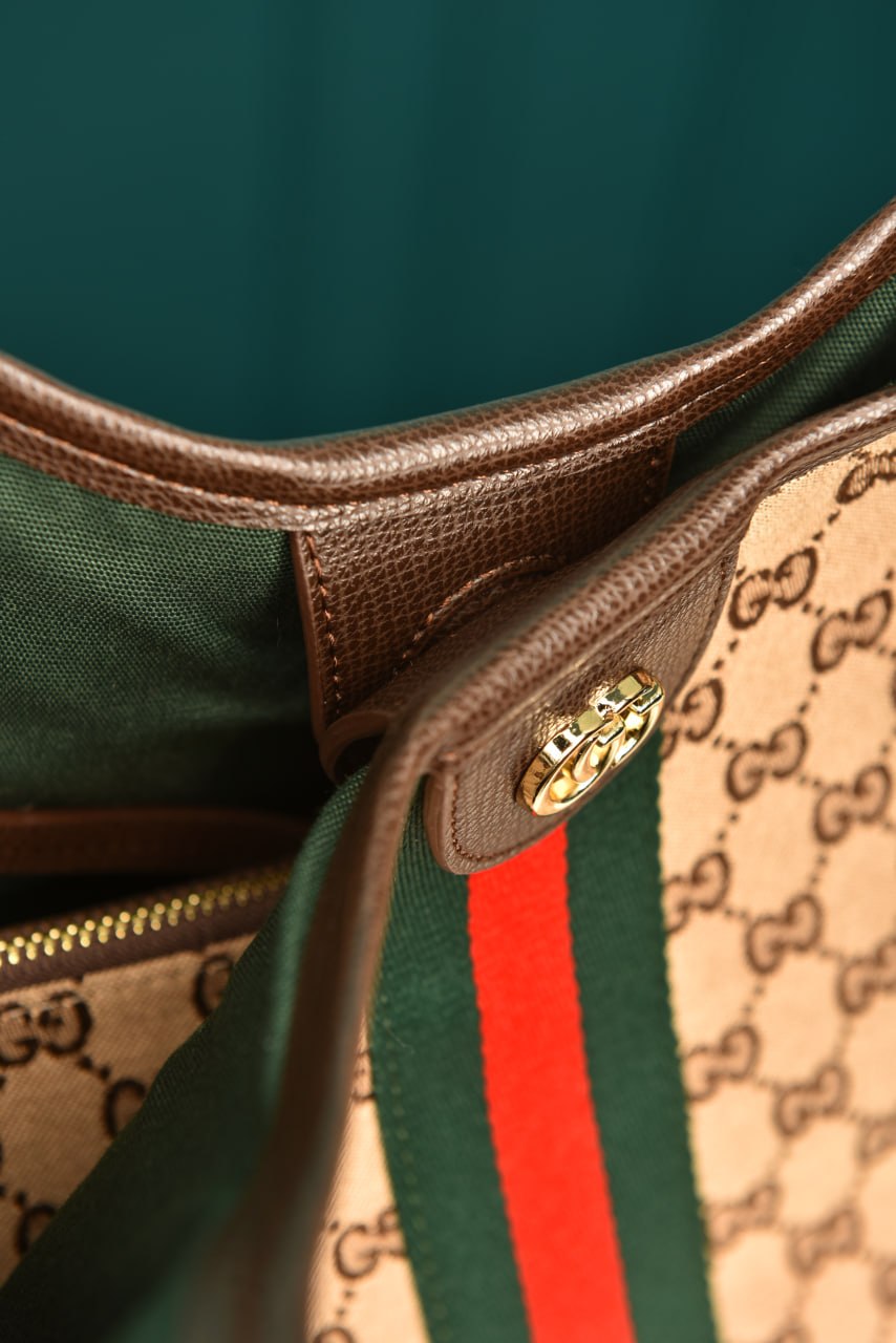 Giglio Large Tote Bag