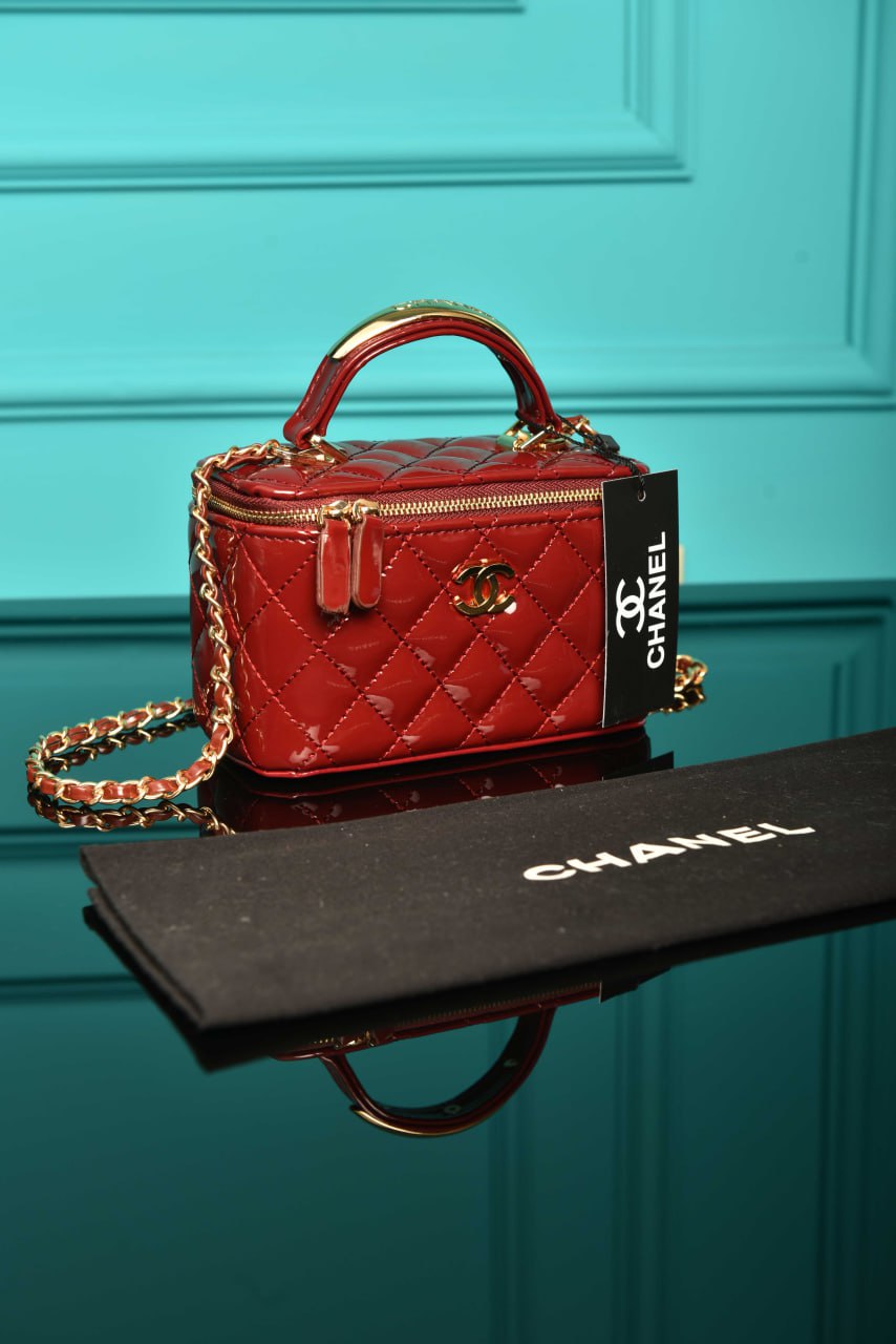 Quilted Small Lambskin Vanity Case