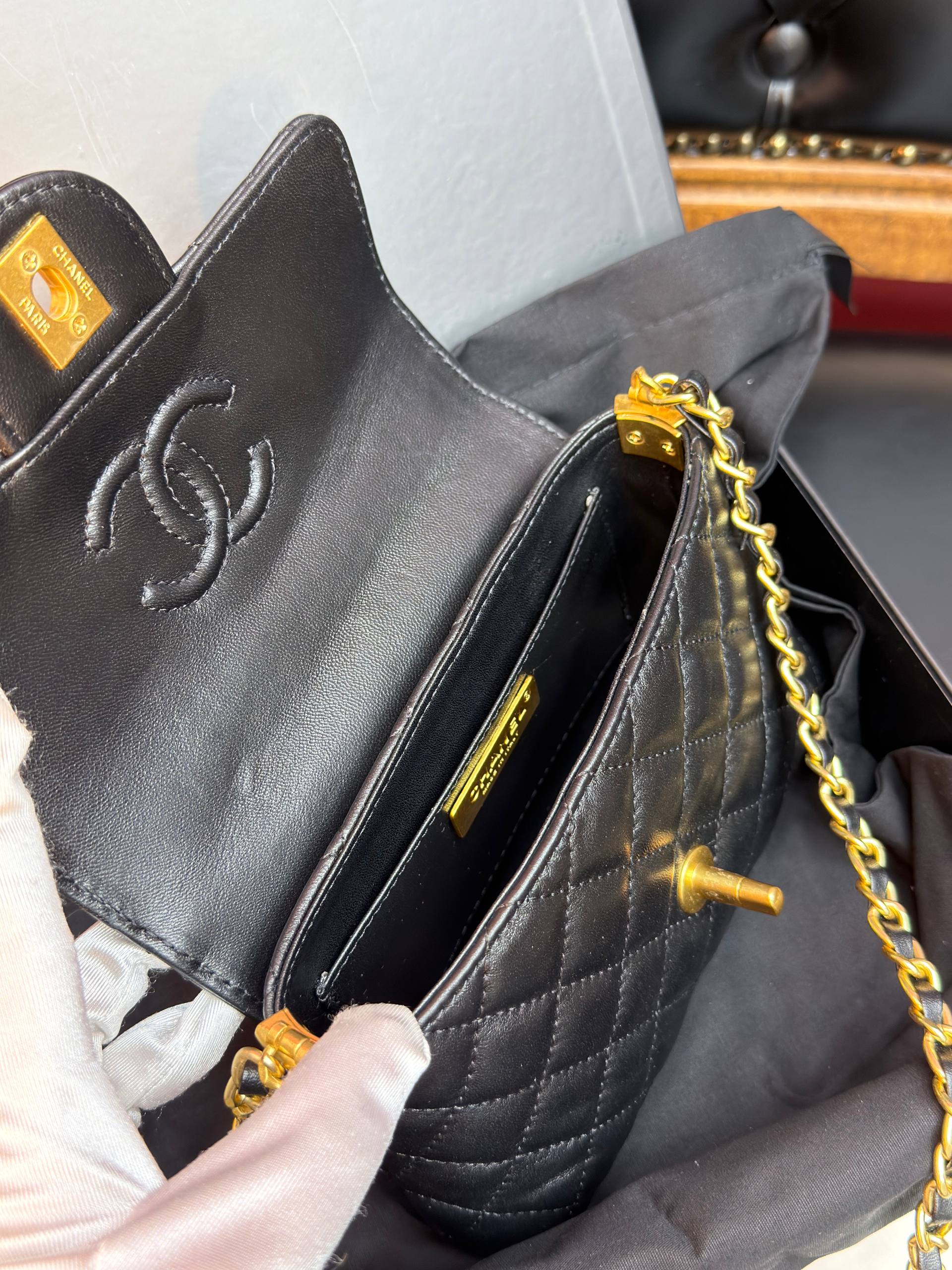 CH-NL +++A Quality Bag